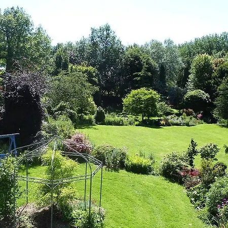 Bed & Breakfast La Maison Aux Fleurs